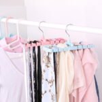 Percha organizadora cinturones corbatas pañuelos