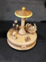 Caja musical de madera celesita con cuna