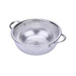 Colador de metal cromado con agarradera