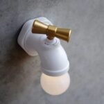 Lampara luz canilla de agua