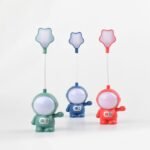 Velador flexible astronauta led usb Rerargable portable