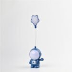 Velador flexible astronauta led usb Rerargable portable - Imagen 4