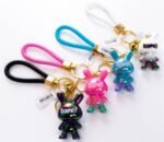 Llavero conejo tornasolado