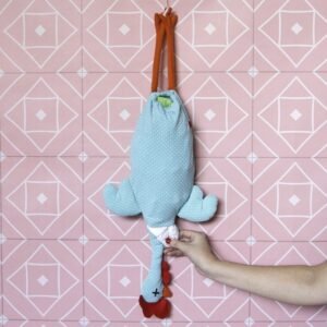 Dispenser organizador de bolsas gallina Etelvina marrón con corazones - foto 2