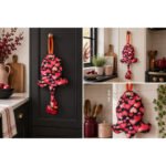 Dispenser organizador de bolsas gallina Etelvina Corazones rojos y rosas en uso en la cocina